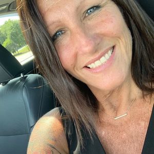 Meet your Posher, Angie